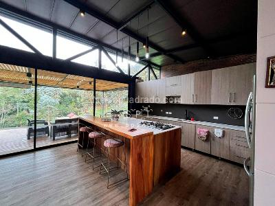 Casa de 3 alcobas en venta en Loma Del Escobero, Envigado, 320 m² · foto 16 de 20