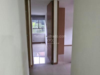 Apartamento de 3 alcobas en venta en Las Antillas, Envigado, 62 m² · foto 5 de 10