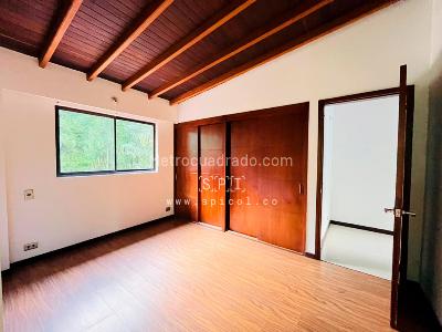 Casa de 4 alcobas en arriendo en El Salado Via La Catedral, Envigado, 430 m² · foto 11 de 20