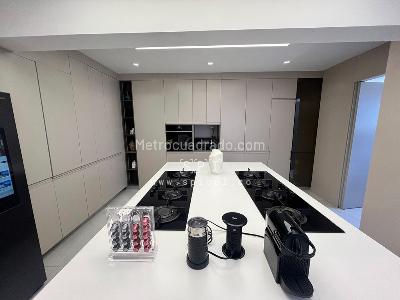 Apartamento de 3 alcobas en venta en San Lucas, Medellín, 420 m² · foto 3 de 20