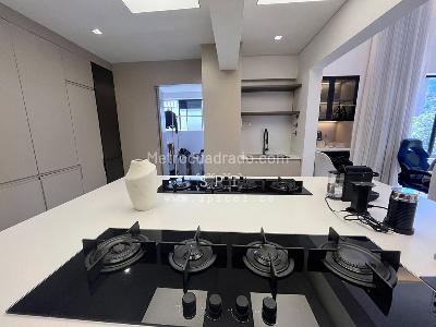 Apartamento de 3 alcobas en venta en San Lucas, Medellín, 420 m² · foto 5 de 20
