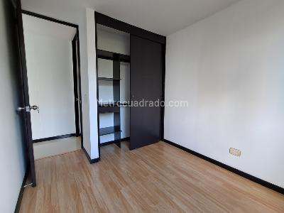Apartamento de 2 alcobas en arriendo en Los Gonzalez, Medellín, 76 m² · foto 11 de 20