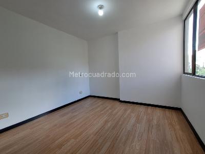 Apartamento de 2 alcobas en arriendo en Los Gonzalez, Medellín, 76 m² · foto 12 de 20