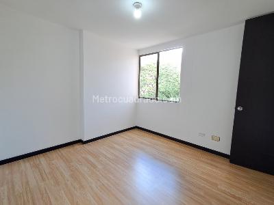 Apartamento de 2 alcobas en arriendo en Los Gonzalez, Medellín, 76 m² · foto 14 de 20