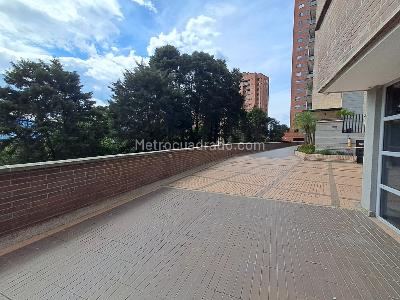 Apartamento de 2 alcobas en arriendo en Los Gonzalez, Medellín, 76 m² · foto 17 de 20