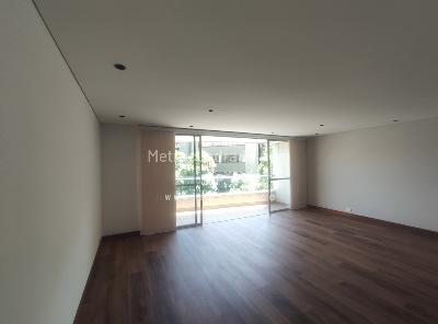 Apartamento en arriendo en El Poblado, Medellín · foto 2 de 20