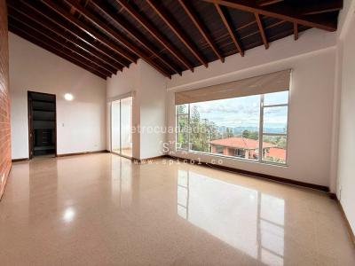 Casa de 5 alcobas en venta en Loma Del Escobero, Envigado, 350 m² · foto 10 de 20