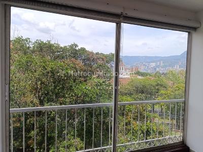 Casa de 5 alcobas en venta en Belen Loma De Los Bernal, Medellín, 156 m² · foto 12 de 20