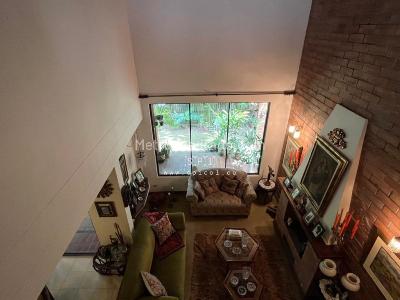 Casa de 4 alcobas en venta en El Poblado, Medellín, 241 m² · foto 3 de 18