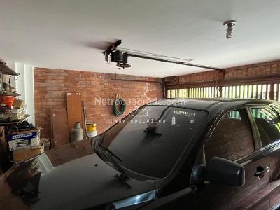 Casa de 4 alcobas en venta en El Poblado, Medellín, 241 m² · foto 17 de 18