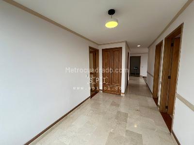 Apartamento de 3 alcobas en arriendo en El Poblado, Medellín, 145 m² · foto 18 de 20