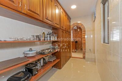 Casa de 4 alcobas en venta en El Tesoro, Medellín, 427 m² · foto 9 de 20