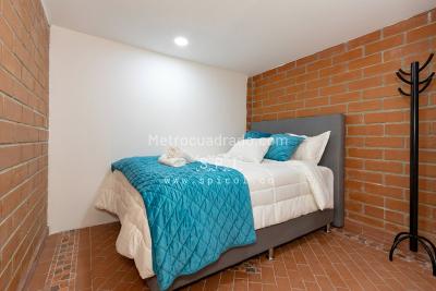 Casa de 4 alcobas en venta en El Tesoro, Medellín, 427 m² · foto 16 de 20