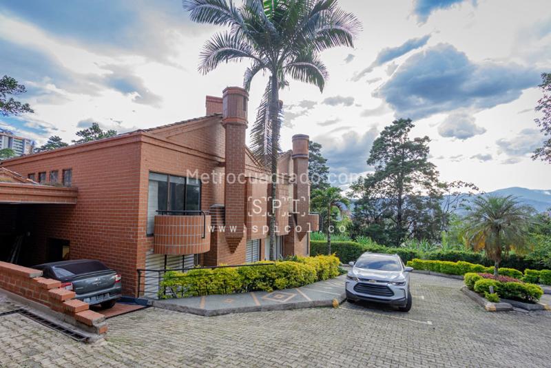 Casa en Arriendo, El Tesoro, Medellín en La Cola Del Zorro