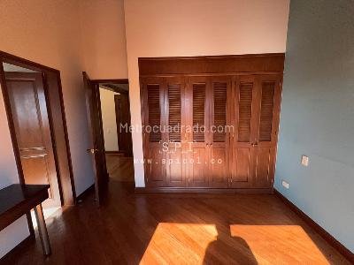 Casa de 3 alcobas en venta en Los Balsos, Medellín, 257 m² · foto 7 de 16