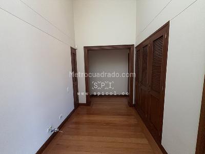 Casa de 3 alcobas en venta en Los Balsos, Medellín, 257 m² · foto 11 de 16