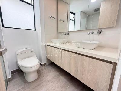 Apartamento de 3 alcobas en venta en Loma De Las Brujas, Envigado, 117 m² · foto 15 de 20