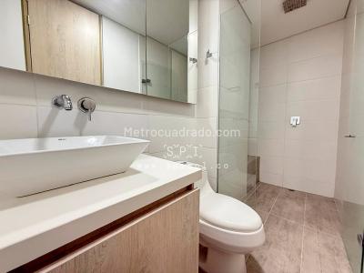 Apartamento de 3 alcobas en venta en Loma De Las Brujas, Envigado, 117 m² · foto 17 de 20