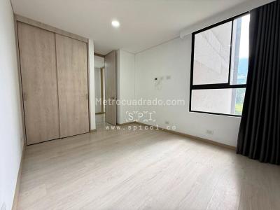 Apartamento de 3 alcobas en venta en Loma De Las Brujas, Envigado, 117 m² · foto 19 de 20