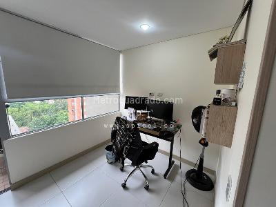 Apartamento de 3 alcobas en venta en San Jose, Sabaneta, 89 m² · foto 6 de 20