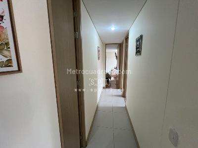 Apartamento de 3 alcobas en venta en San Jose, Sabaneta, 89 m² · foto 11 de 20