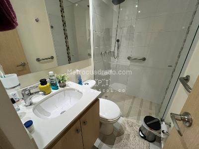 Apartamento de 3 alcobas en venta en San Jose, Sabaneta, 89 m² · foto 12 de 20