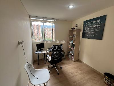 Apartamento de 3 alcobas en venta en San Jose, Sabaneta, 89 m² · foto 15 de 20