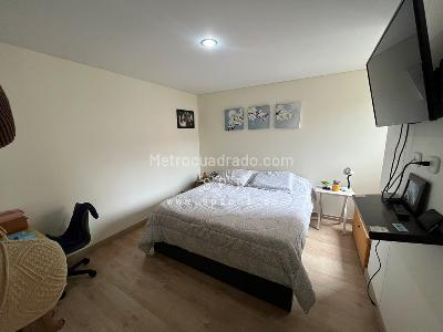 Apartamento de 3 alcobas en venta en San Jose, Sabaneta, 89 m² · foto 18 de 20