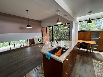 Casa de 4 alcobas en arriendo en El Tesoro, Medellín, 230 m² · foto 4 de 20
