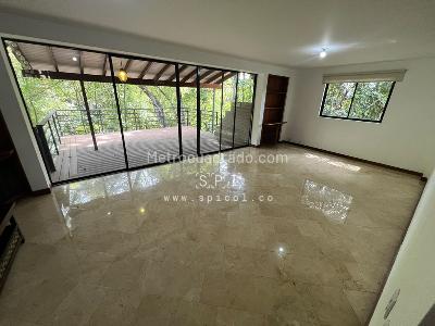 Casa de 4 alcobas en arriendo en El Tesoro, Medellín, 230 m² · foto 11 de 20