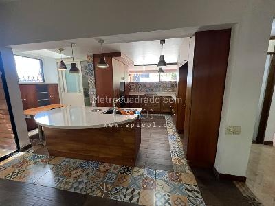 Casa de 4 alcobas en arriendo en El Tesoro, Medellín, 230 m² · foto 13 de 20