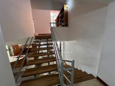 Casa de 4 alcobas en arriendo en El Tesoro, Medellín, 230 m² · foto 16 de 20