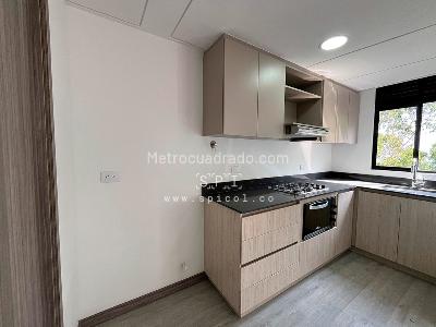 Apartamento en arriendo en Las Palmas, Medellín · foto 2 de 14