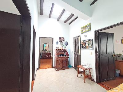 Casa de 3 alcobas en arriendo en El Salitre, Bogotá, 300 m² · foto 14 de 20
