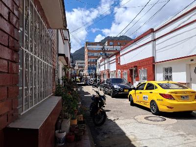 Casa de 5 alcobas en venta en Galerias, Bogotá, 147 m² · foto 10 de 10