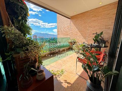 Apartamento de 3 alcobas en venta en Los Balsos, Medellín, 293 m² · foto 2 de 20