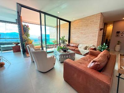 Apartamento de 3 alcobas en venta en Los Balsos, Medellín, 293 m² · foto 10 de 20