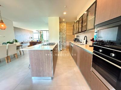 Apartamento de 3 alcobas en venta en Los Balsos, Medellín, 293 m² · foto 13 de 20