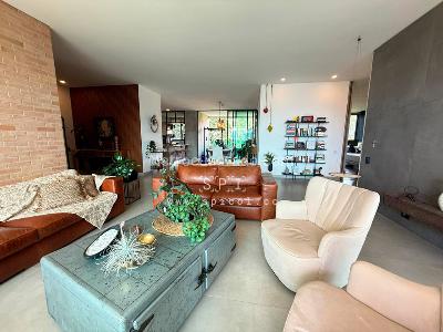 Apartamento de 3 alcobas en venta en Los Balsos, Medellín, 293 m² · foto 14 de 20