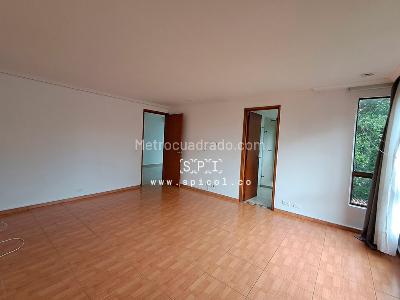 Apartamento de 3 alcobas en venta en Loma De Los Parra, Medellín, 200 m² · foto 12 de 20