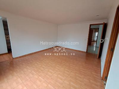 Apartamento de 3 alcobas en venta en Loma De Los Parra, Medellín, 200 m² · foto 13 de 20
