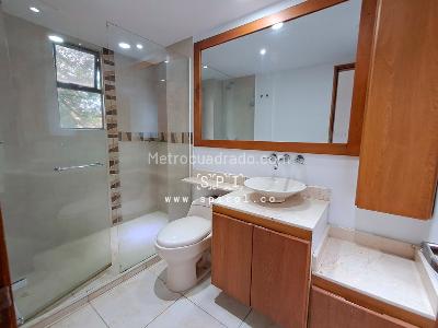 Apartamento de 3 alcobas en venta en Loma De Los Parra, Medellín, 200 m² · foto 16 de 20