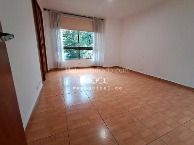 Apartamento de 3 alcobas en venta en Loma De Los Parra, Medellín, 200 m² · foto 19 de 20