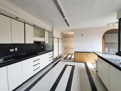 Apartamento de 4 alcobas en venta en Club De Los Lagartos, Bogotá, 384 m² · foto 7 de 20