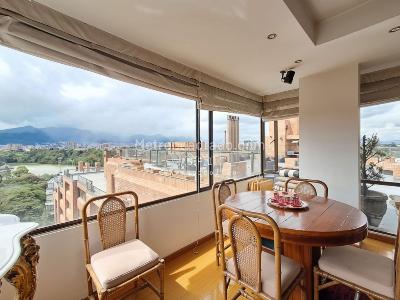 Apartamento de 4 alcobas en venta en Club De Los Lagartos, Bogotá, 384 m² · foto 9 de 20