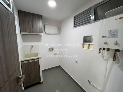 Apartamento en arriendo en Loma De Las Brujas, Envigado · foto 6 de 16