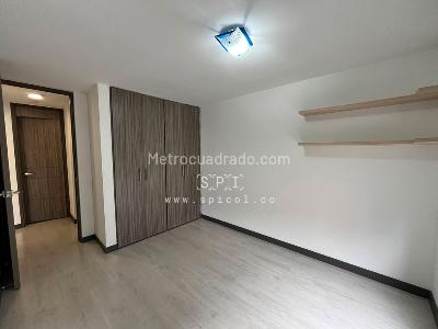 Apartamento en arriendo en Loma De Las Brujas, Envigado · foto 10 de 16