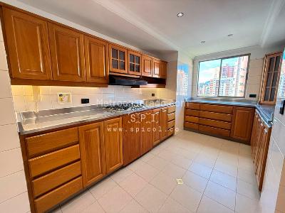 Apartamento en arriendo en Los Balsos, Medellín · foto 2 de 20