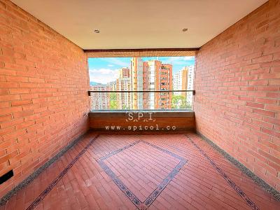 Apartamento en arriendo en Los Balsos, Medellín · foto 6 de 20