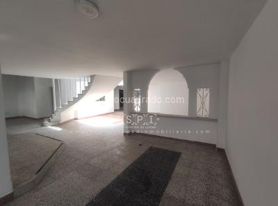 Casa de 4 alcobas en venta en Conquistadores, Medellín, 293 m² · foto 3 de 20